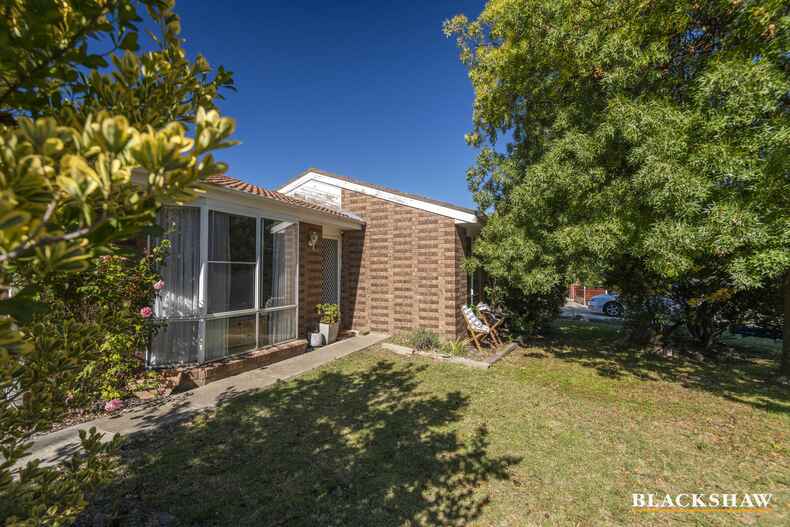 56 Sherwood Circuit Gordon