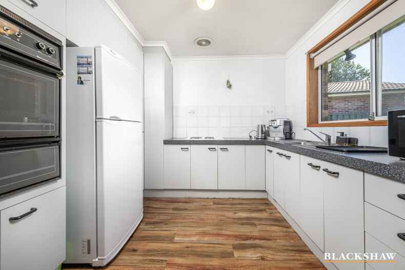 56 Sherwood Circuit Gordon