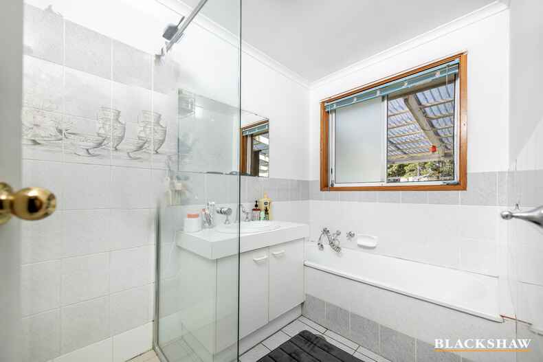 56 Sherwood Circuit Gordon