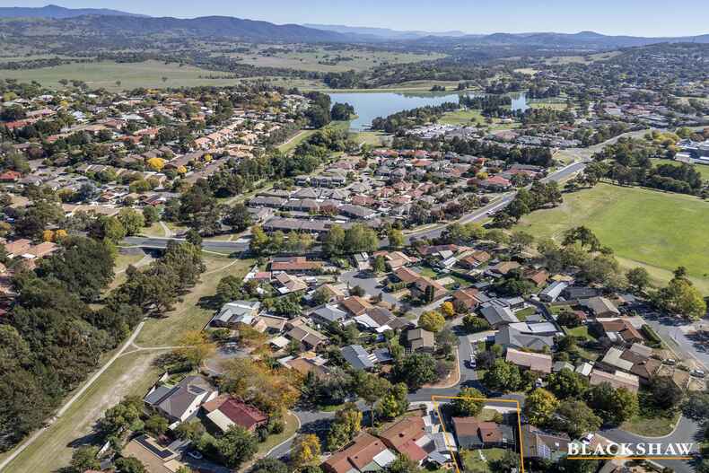 56 Sherwood Circuit Gordon