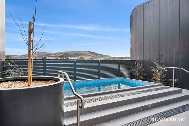 212/181 Sutherland Crescent Taylor