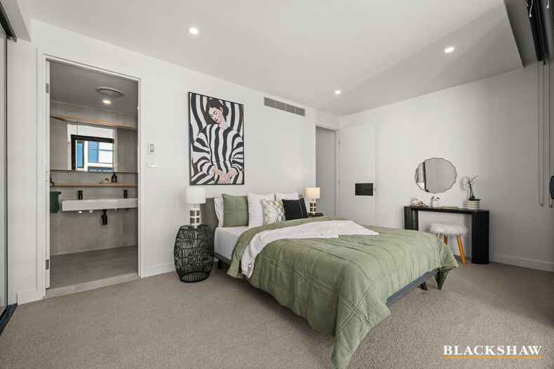 24/2 David Street Turner