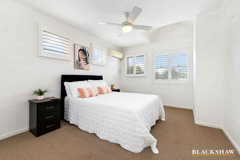 2/33 Clyde Street Batemans Bay