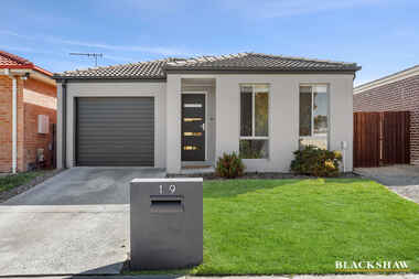 19 Maris King Street Casey