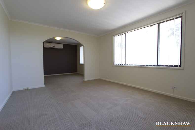 77 Bissenberger Crescent Kambah