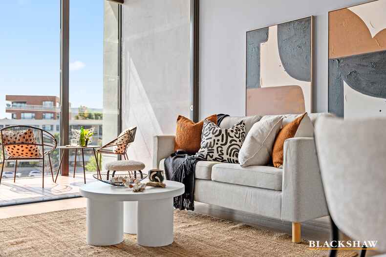 83/43 Eastlake Parade Kingston