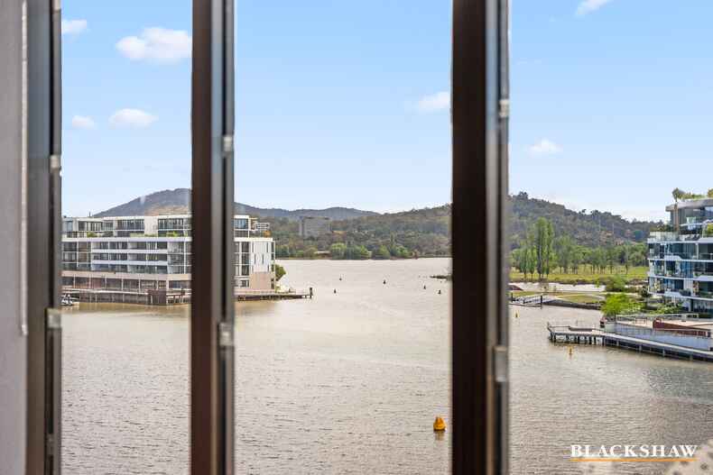 83/43 Eastlake Parade Kingston