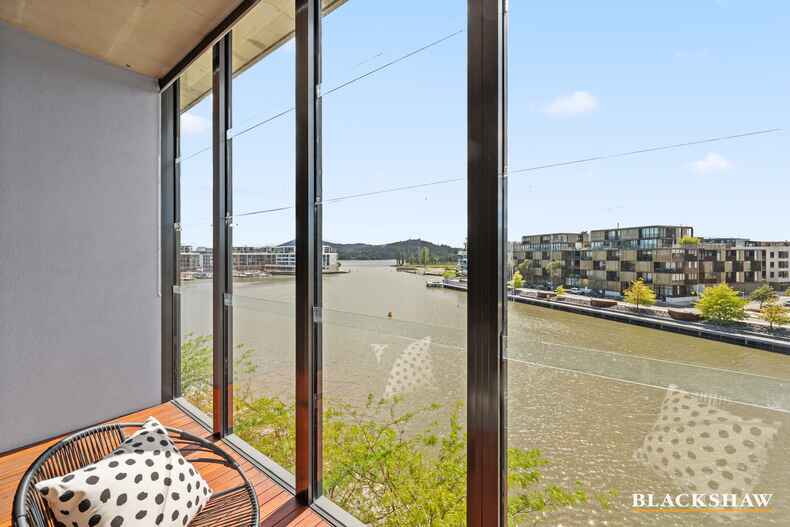 83/43 Eastlake Parade Kingston