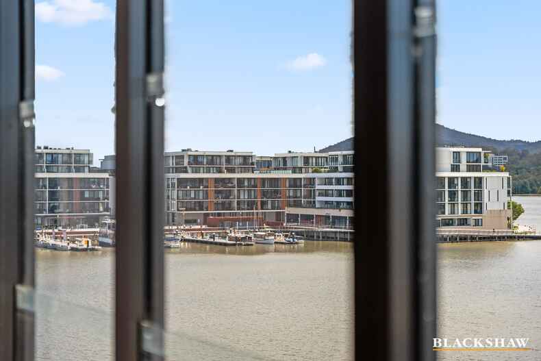 83/43 Eastlake Parade Kingston