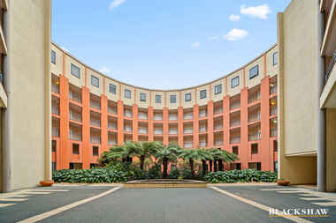 46/66 Allara Street City