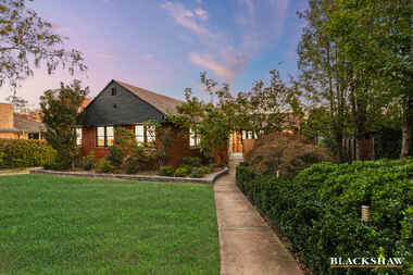 18 Robe Street Deakin