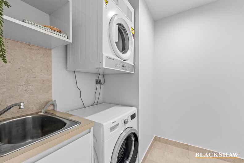 68/15 Coranderk Street Canberra