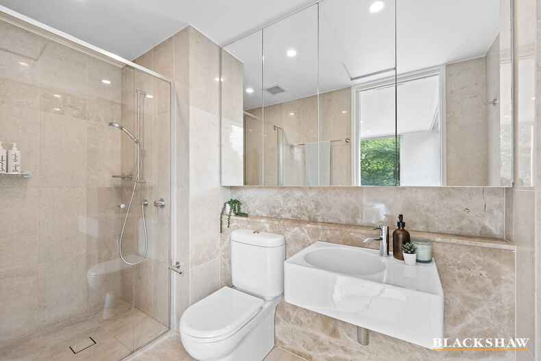 68/15 Coranderk Street Canberra