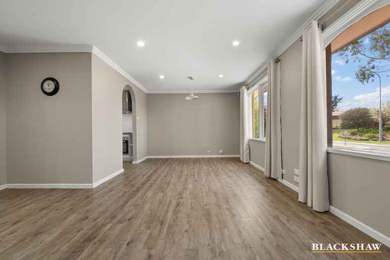 12 Vansittart Crescent Kambah