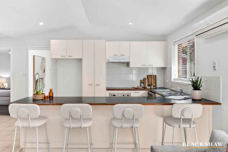 70 Wanderer Court  Amaroo