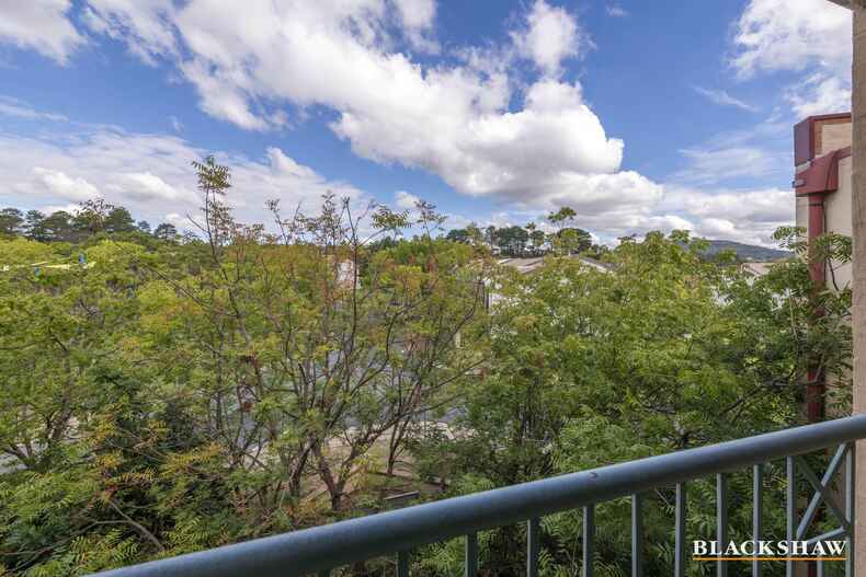 17/60 Port Jackson Circuit  Phillip