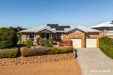 53 Yeo Crescent Yass
