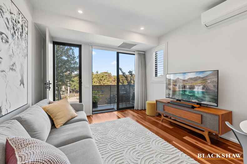 26/11 Wanderlight Avenue Lawson