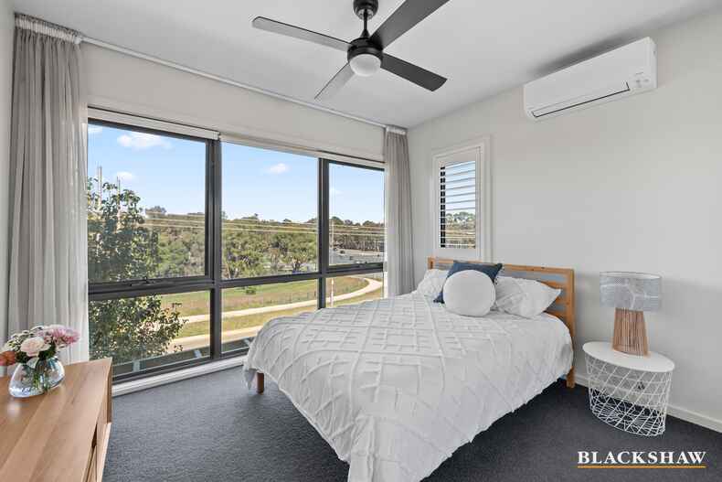 26/11 Wanderlight Avenue Lawson