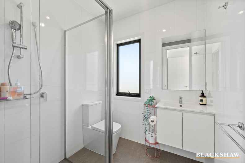 26/11 Wanderlight Avenue Lawson