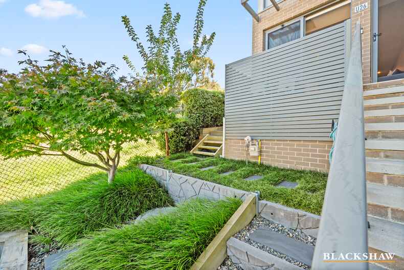 26/11 Wanderlight Avenue Lawson