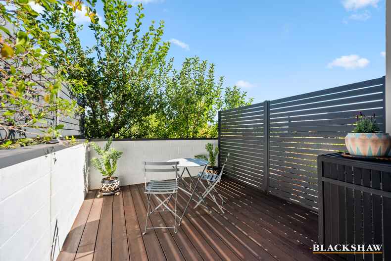 10/22 Max Jacobs Avenue Wright