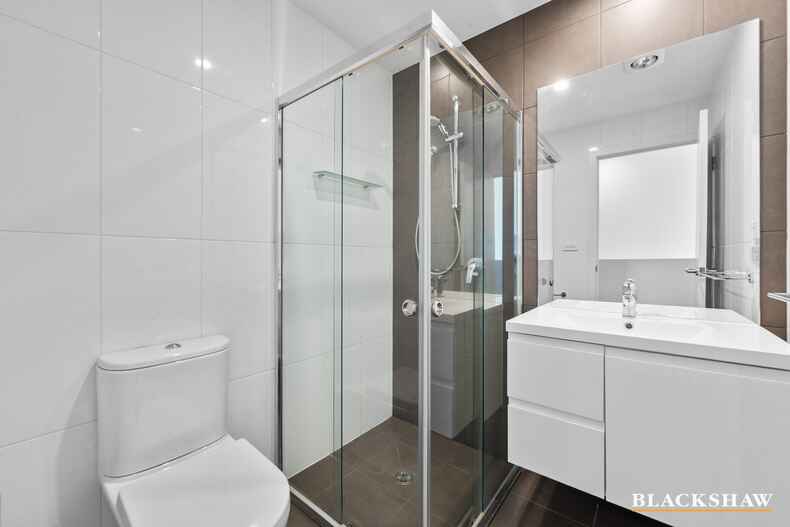 10/22 Max Jacobs Avenue Wright