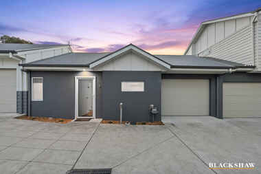 2/29 Morton Street Queanbeyan