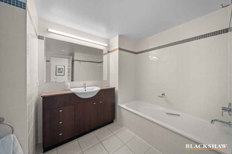 96/23 Macquarie Street Barton