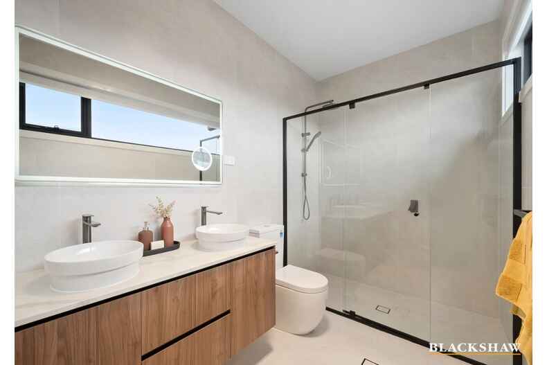 19 McCauley Avenue Googong