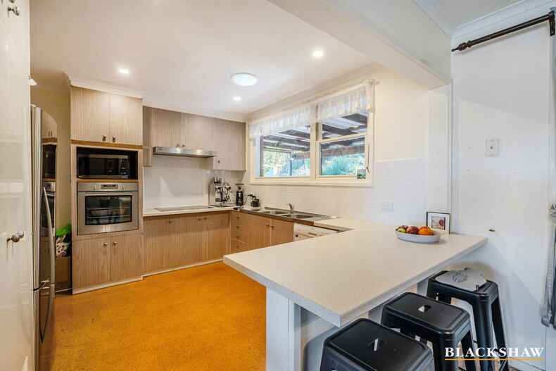 9 Withers Place Weston