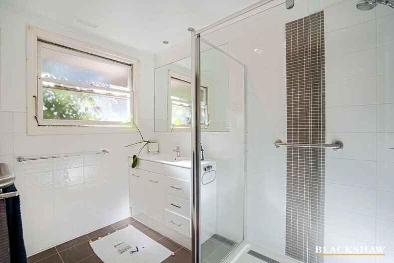 9 Withers Place Weston