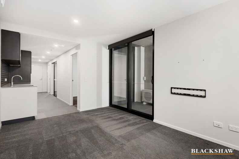 Level 2/213/34 Oakden Street Greenway