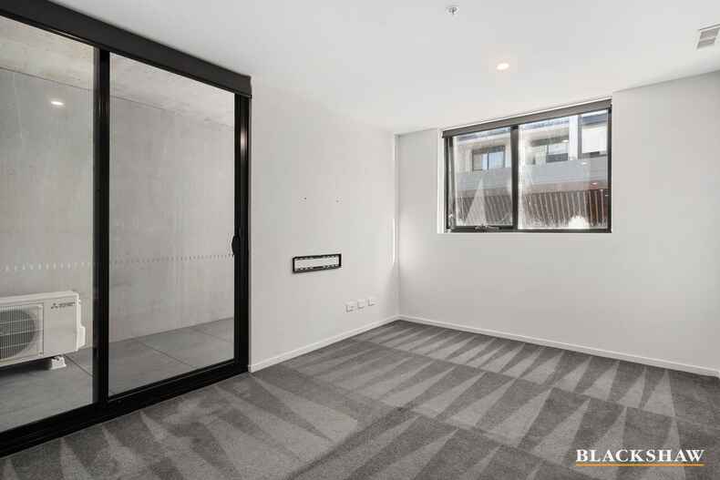 Level 2/213/34 Oakden Street Greenway