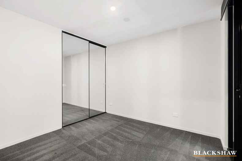 Level 2/213/34 Oakden Street Greenway