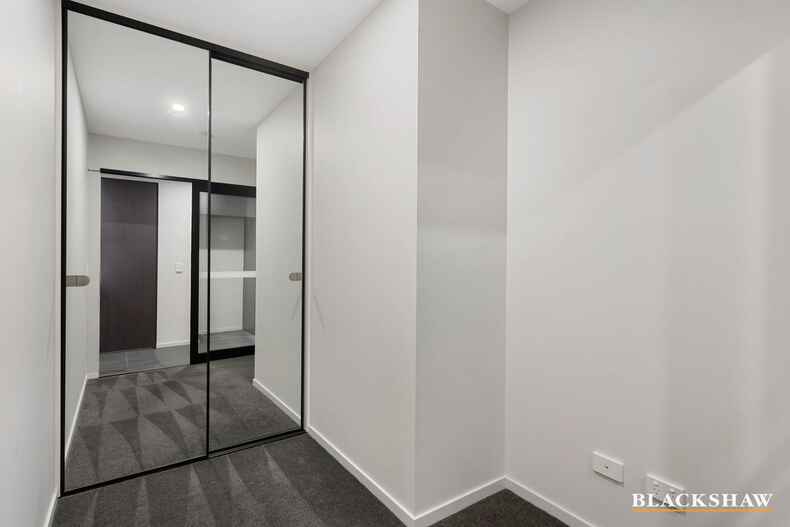 Level 2/213/34 Oakden Street Greenway