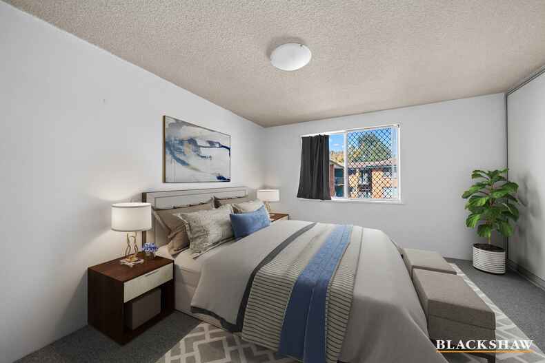 14/15 Crest Road Crestwood