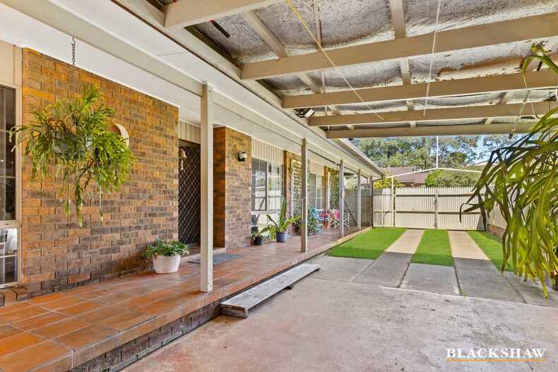 11 Christopher Crescent Batehaven