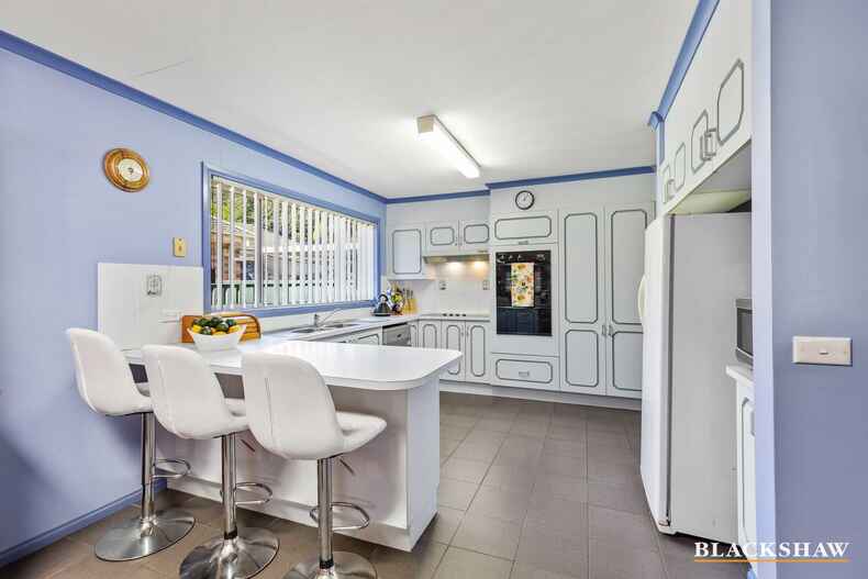 11 Christopher Crescent Batehaven