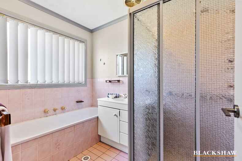 11 Christopher Crescent Batehaven