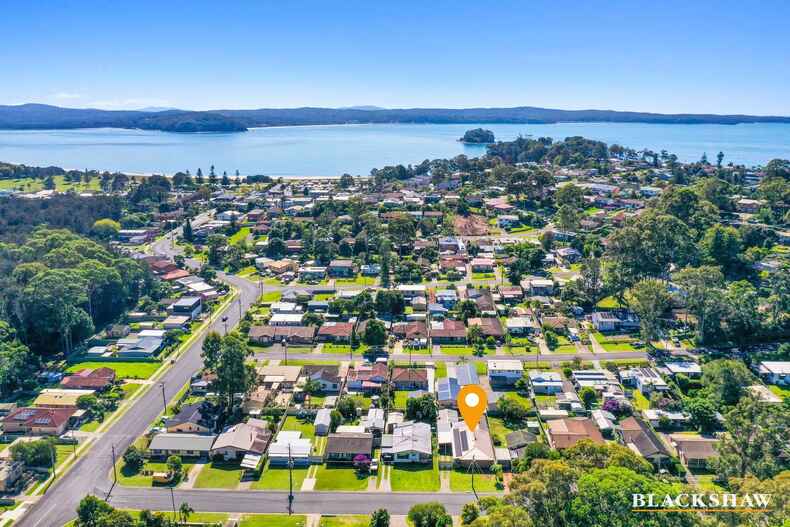 11 Christopher Crescent Batehaven