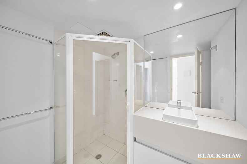 104/15 Tench Street Kingston
