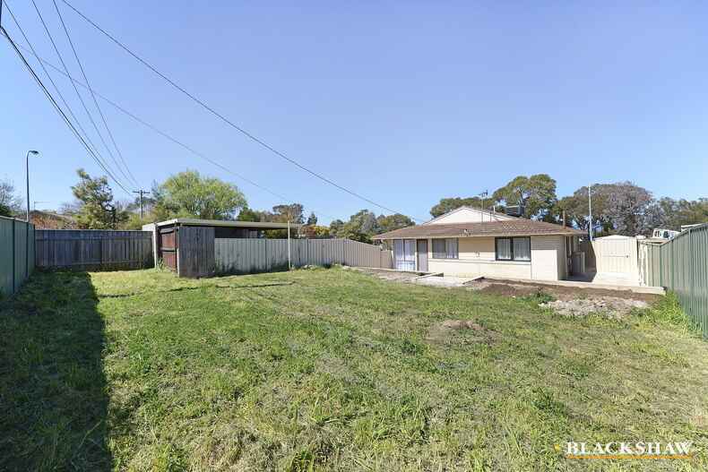 1 Sinclair Street Kambah
