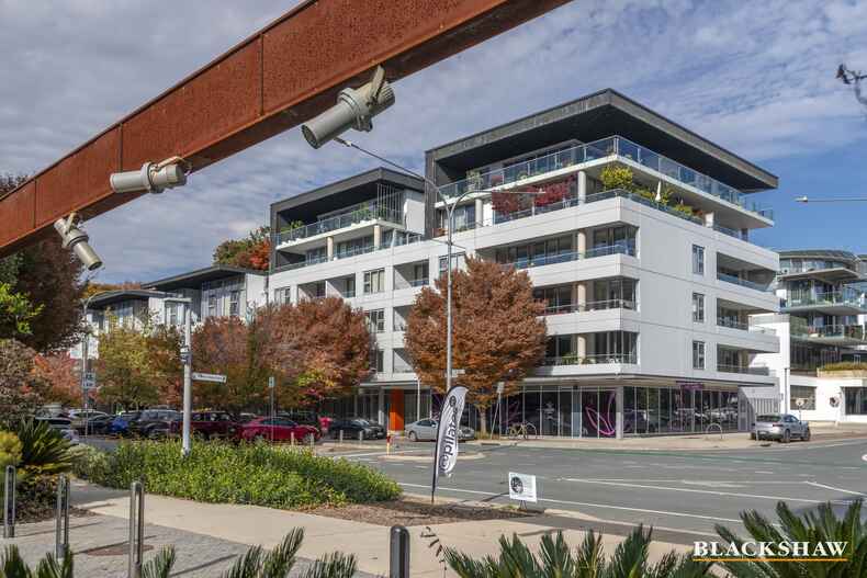 204/50 Eastlake Parade Kingston