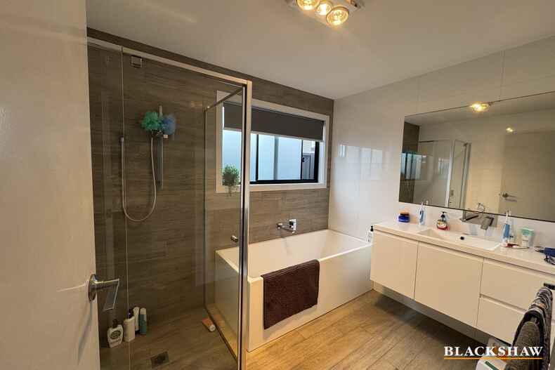 20 Gillan Grove Broulee