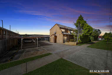 4/21 Morton Street Queanbeyan