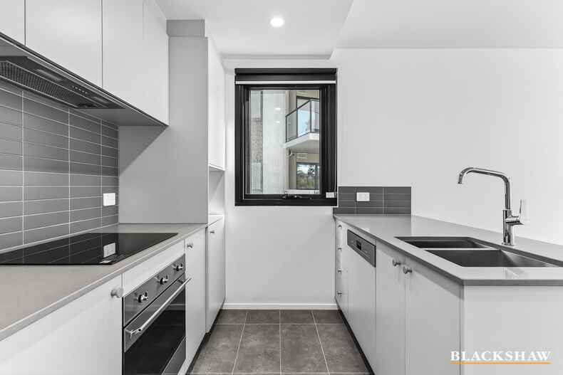 2/3 Nanango Way Watson