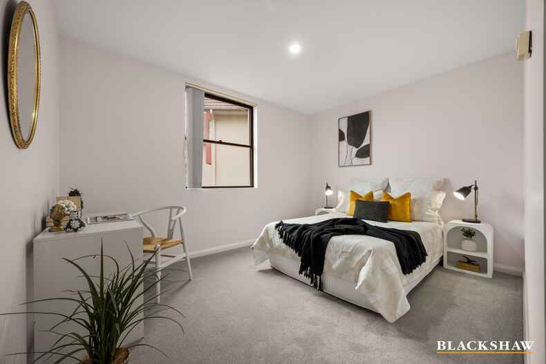 27/1 Eldridge Crescent Garran