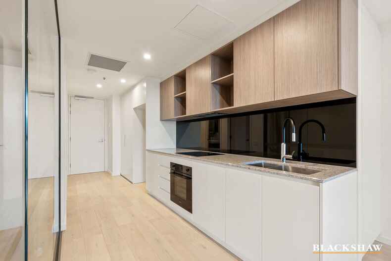 527/61 Cooyong Street Braddon
