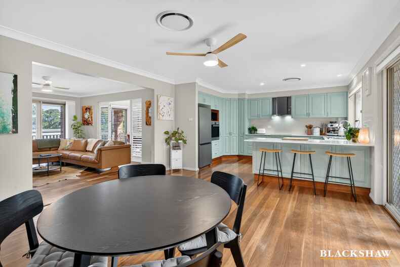 8 France Place Long Beach